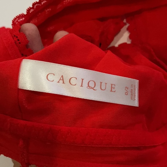 Cacique Red Lace Bralette keyhole open Back NEW - Picture 5 of 6